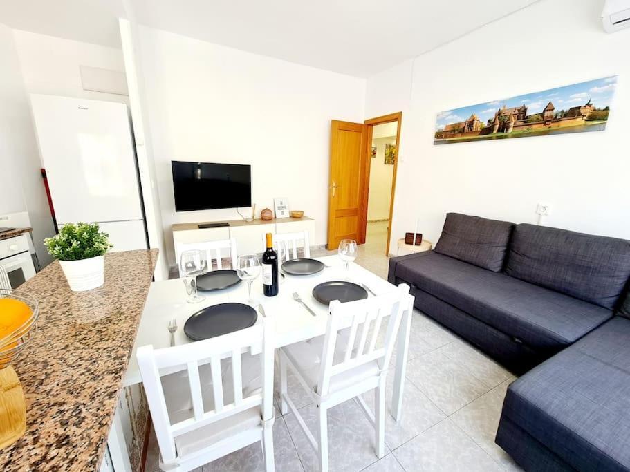 Comodo Apartamento En El Centro De Cullera, Playa 700 Metros Luaran gambar